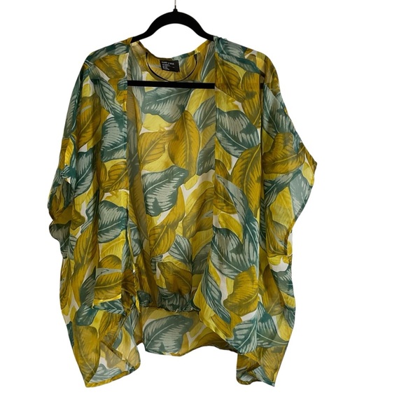 Free Press Woman’s Yellow and Green Leaf Print Kimono - Picture 9 of 13